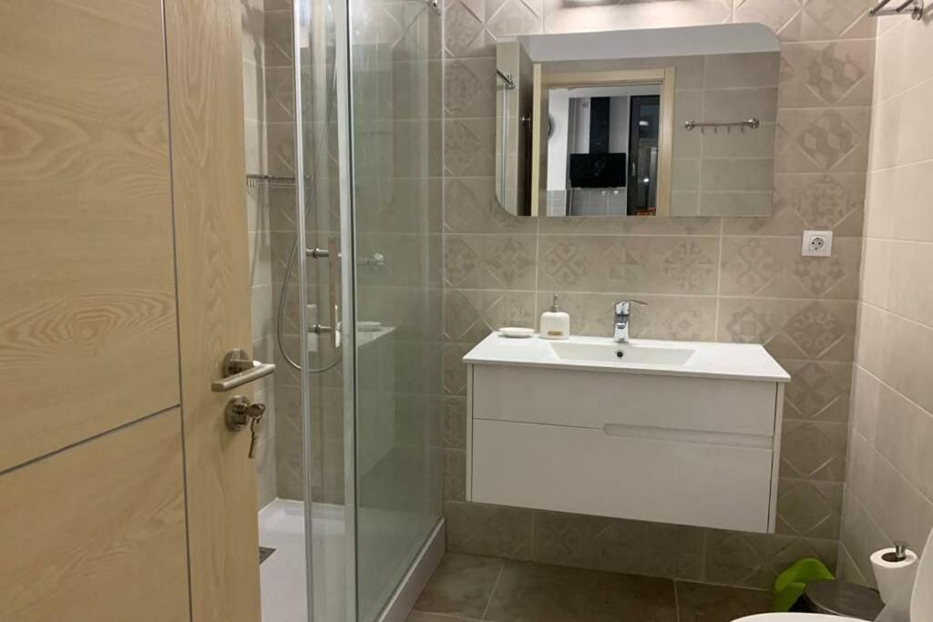 Andreve Apartment By Onix Blue Mamaia Nord, Baby Friendly, Private Parking Năvodari Buitenkant foto